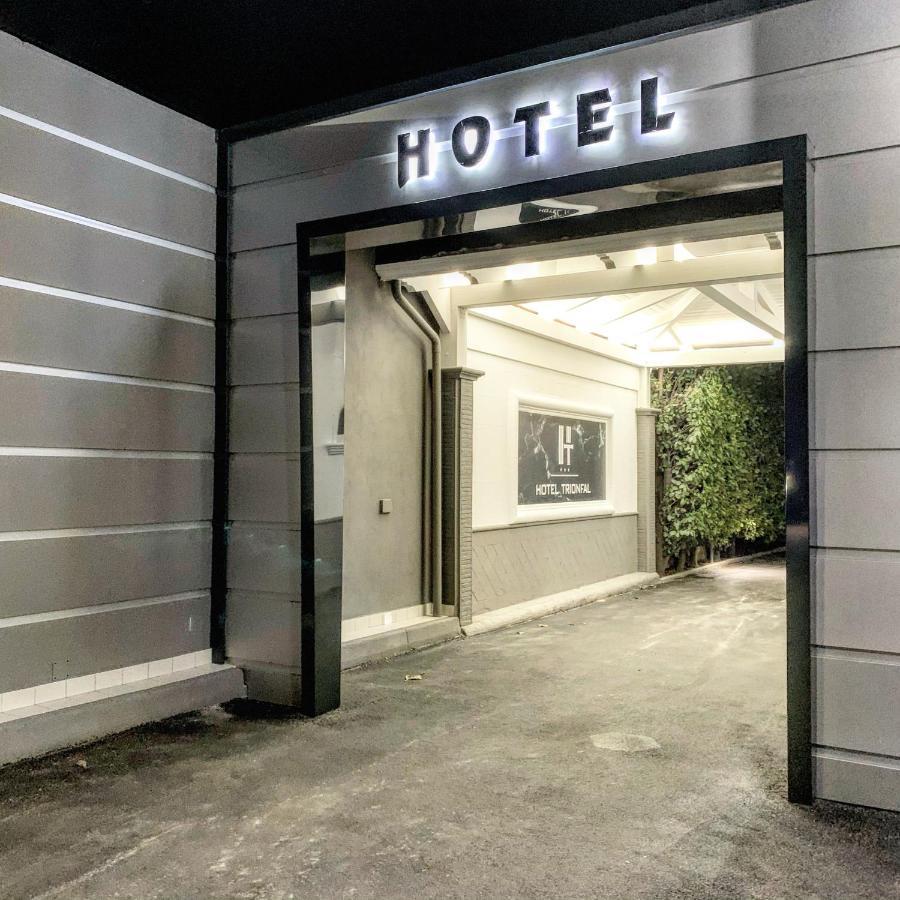 Hotel Trionfal Qualiano Exterior foto